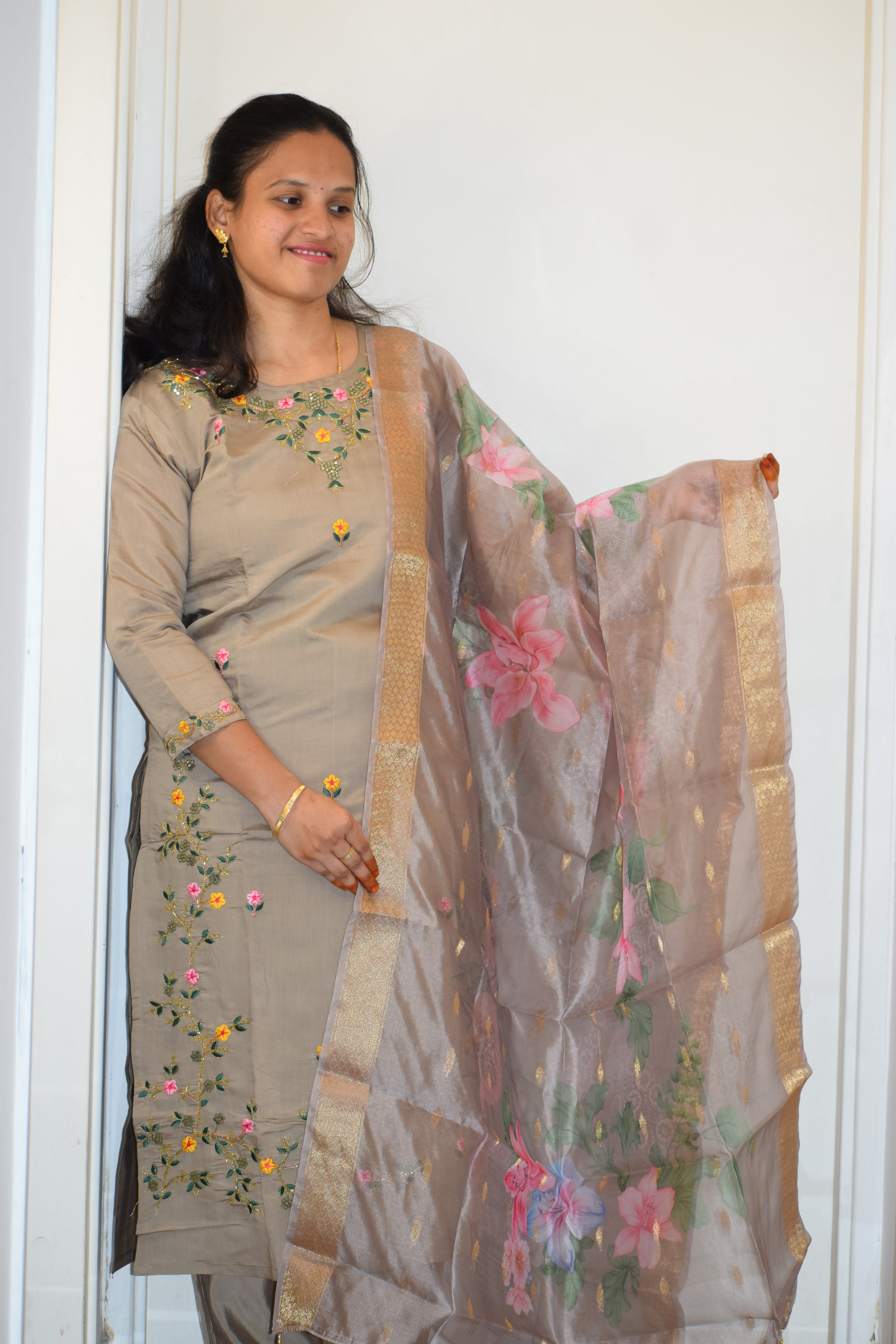 BEIGE FLORAL 3 PC SUIT