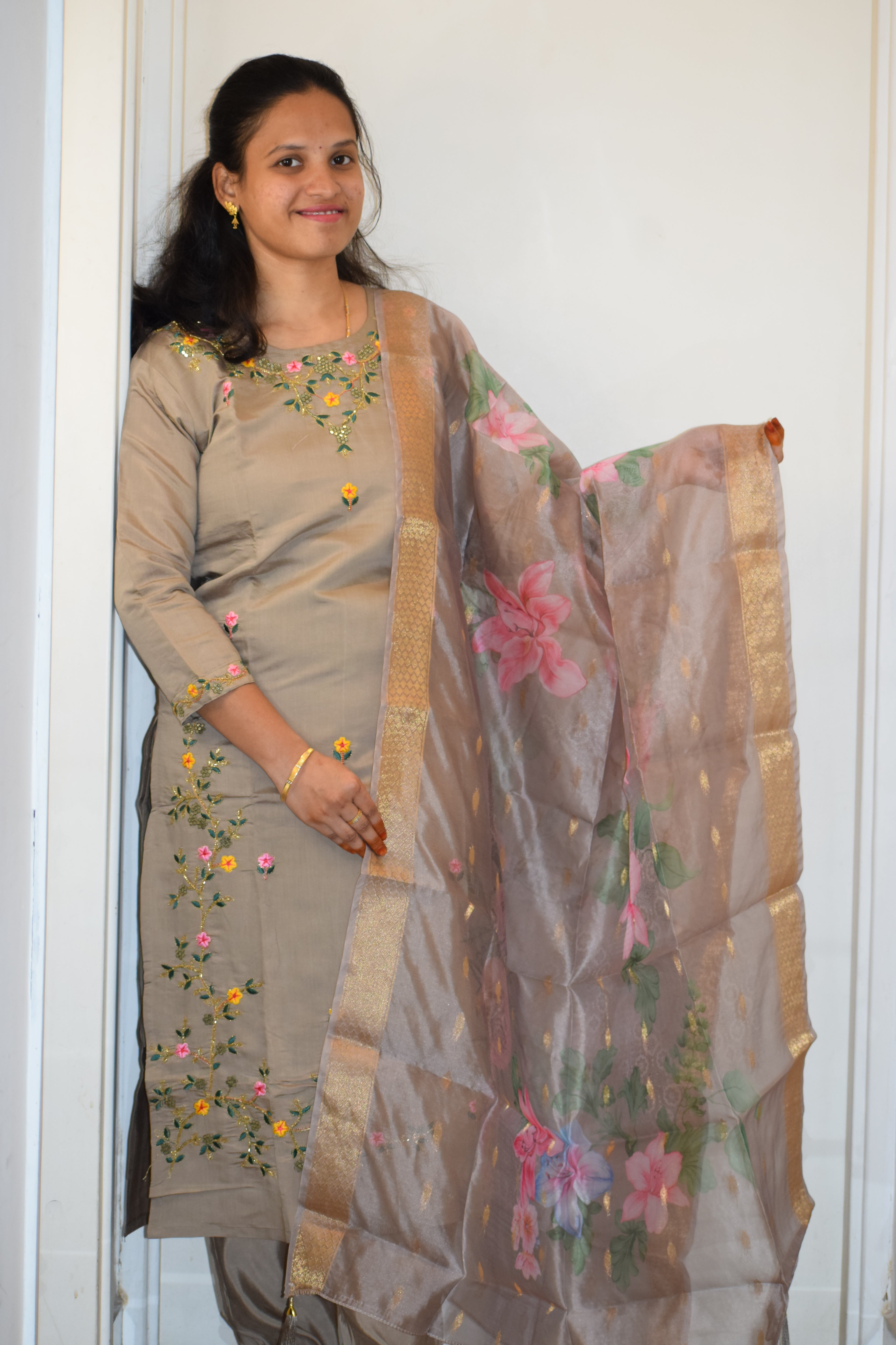 BEIGE FLORAL 3 PC SUIT